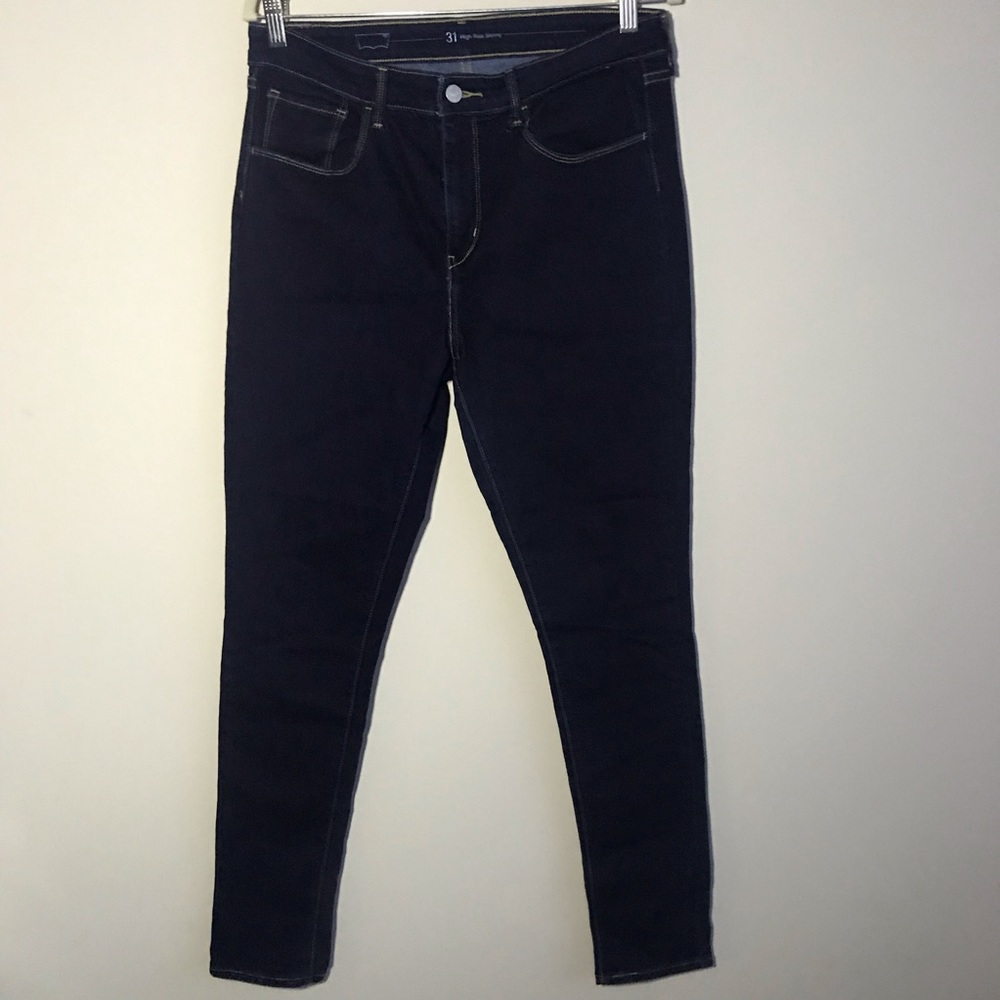 Levi’s High Rise Dark Wash Skinny Jeans Size 31x32